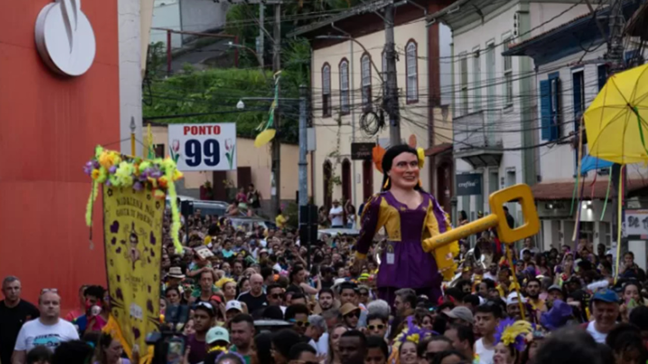 Leia mais sobre o artigo Maioria dos itabiranos são favoráveis a realização do Carnaval